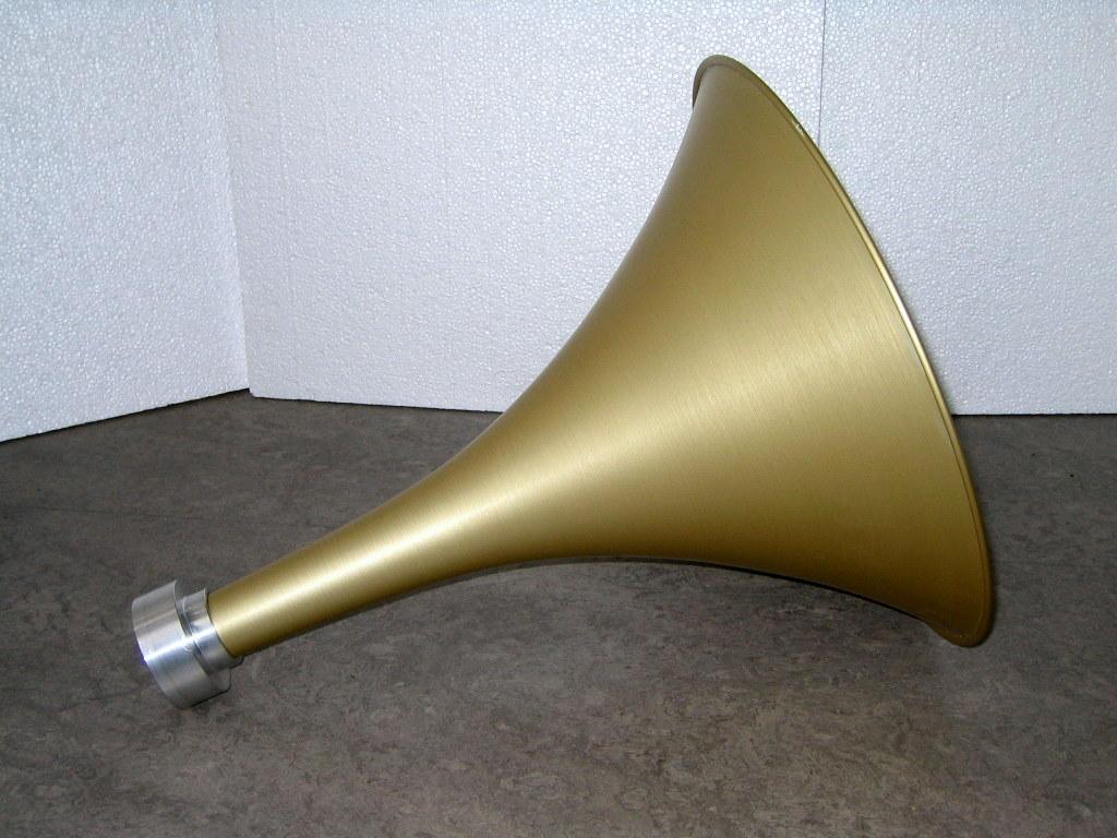 Vitavox_Aluminium_Horns.JPG
